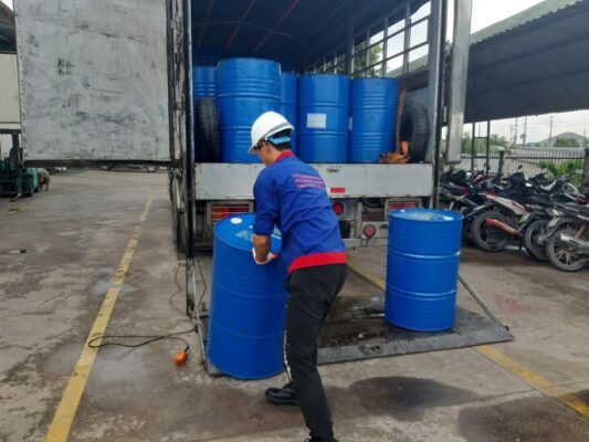 vận chuyển hóa chất an