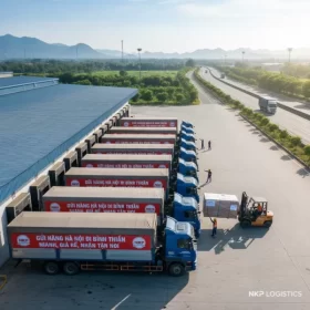 Dựa trên tiêu đề 'Gửi hàng Hà Nội đi Bình Thuận – Nhanh, Giá Rẻ, Nhận Tận Nơi', đây là 5 từ khóa ảnh độc đáo: