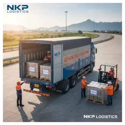 Dựa trên tiêu đề 'Gửi Hàng Long An Đi Đà Nẵng – Nhận Tận Nhà, Giao Đúng Hẹn', đây là 5 từ khóa ảnh độc đáo: