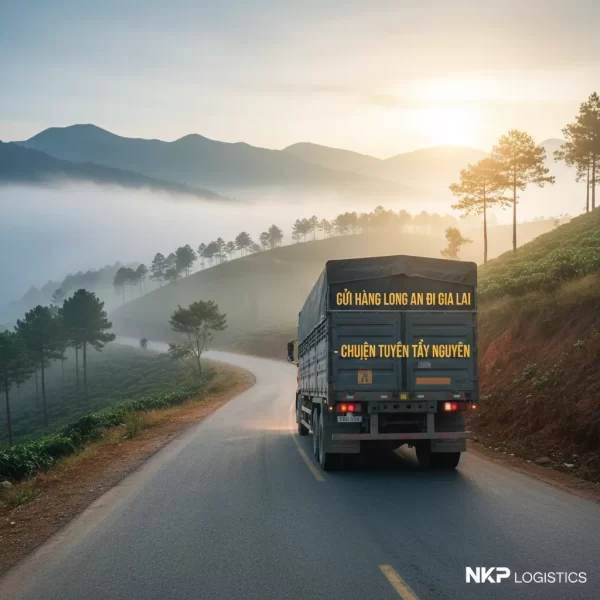 3. Tay lái vững vàng vượt cung đường đèo sương mù lên Gia Lai.