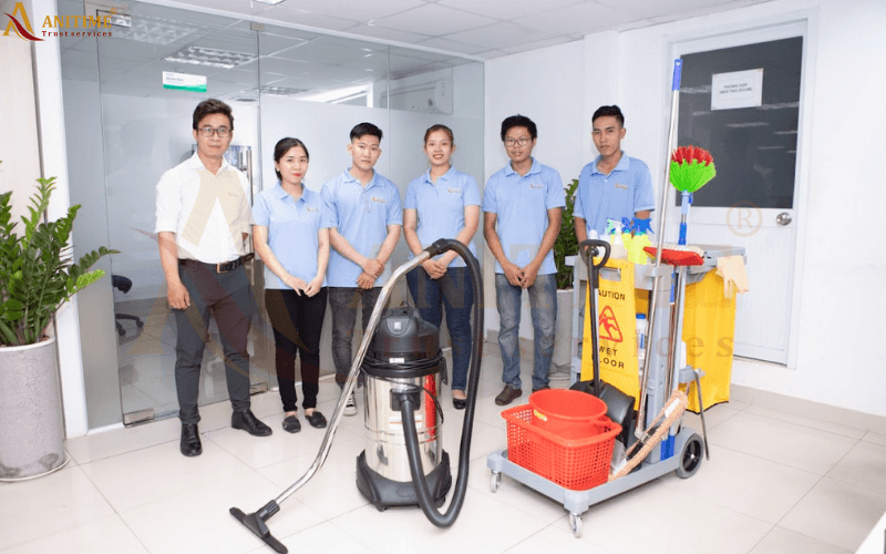 Tại Sao Nên Chọn Nguyễn Kiên Phát Logistics Cho Dịch Vụ Vệ Sinh Công Nghiệp TP.HCM