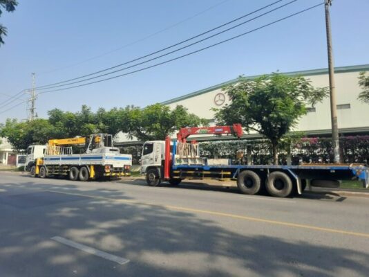 Khách Hàng Nào Nên Thuê Xe Cẩu Tại Tân Uyên Qua NKP Logistics?