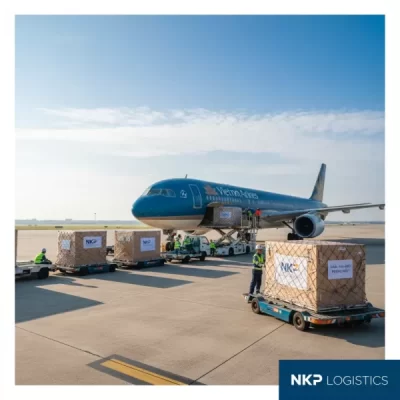 Dựa trên tiêu đề 'Vận Chuyển Hàng Không Hà Nội Đi Sài Gòn | Giao Nhanh Trong Ngày', đây là 5 từ khóa ảnh độc đáo: