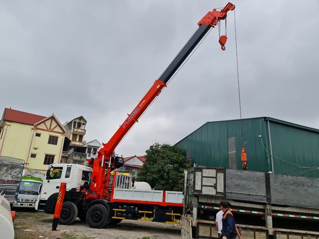 Vì Sao Nên Chọn Dịch Vụ Thuê Xe Cẩu Tân Uyên Của NKP Logistics