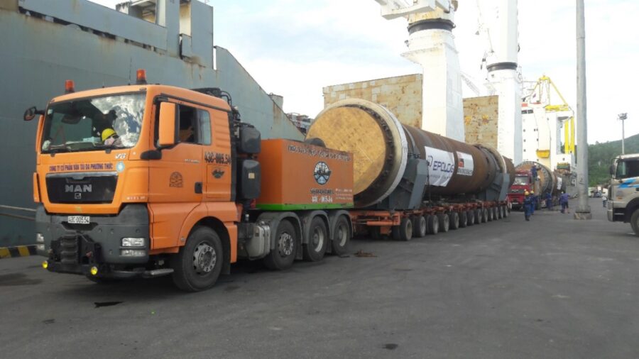 vận chuyển hàng quá khổ quá tải tại Bình Dương